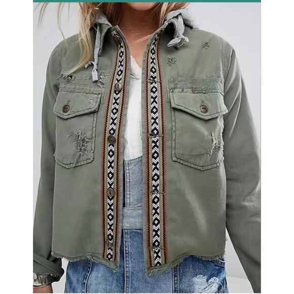Free People / Weekender Wanderer Boho Cargo Crop Jacket / sz M - Picture 3 of 5